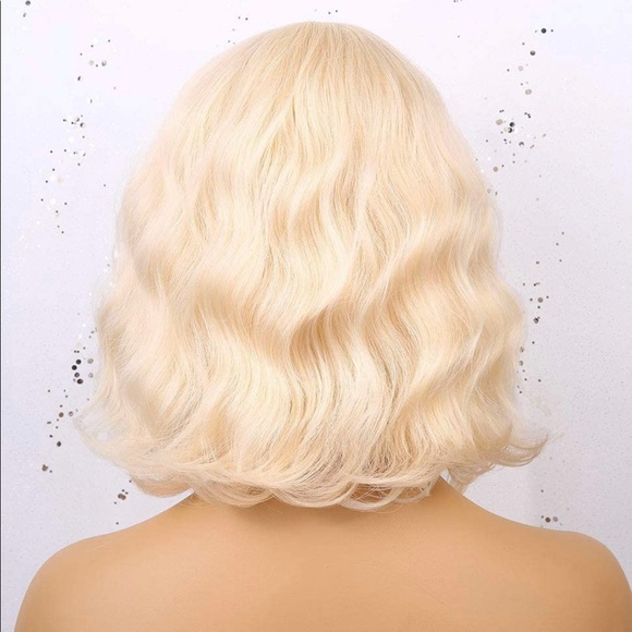 Short Bob Wigs with Bangs - Picture 2 of 7